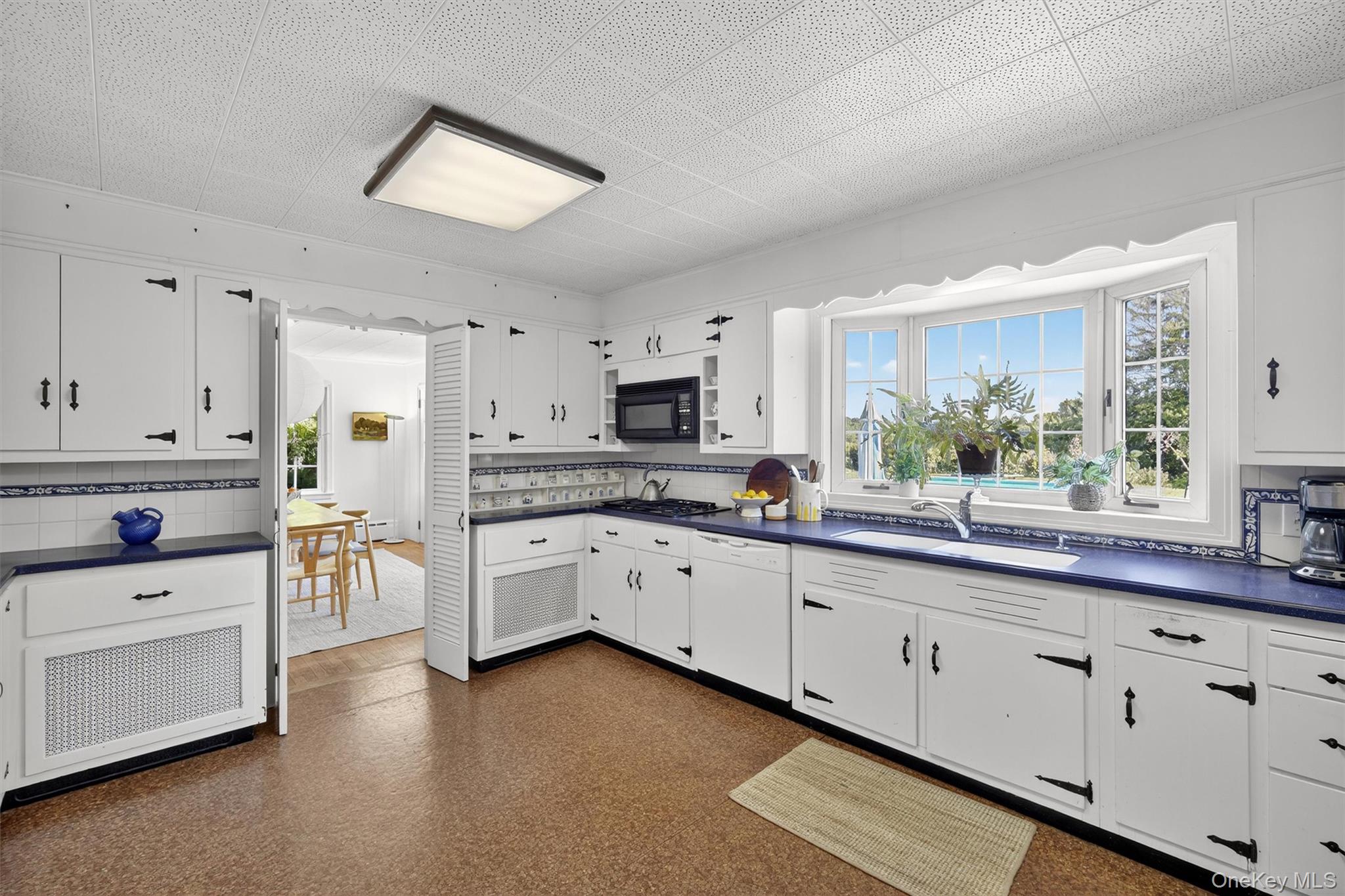 1520 State Route 213, High Falls, NY 12440