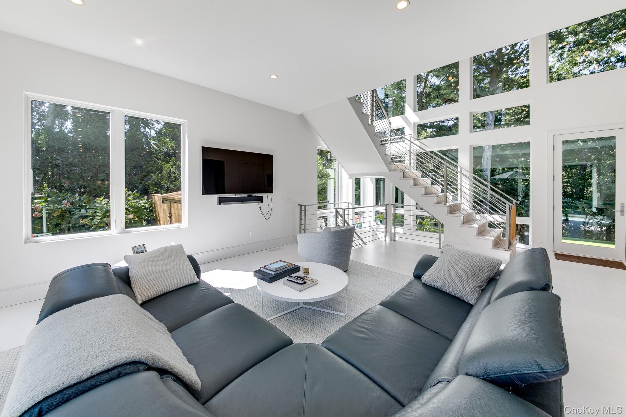 70 Cove Hollow Road, East Hampton, NY 11937