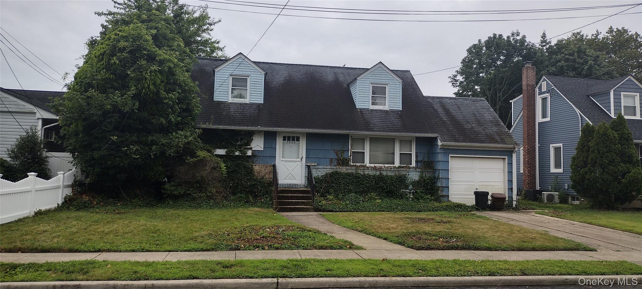3860 Hudson Avenue, Seaford, NY 11783