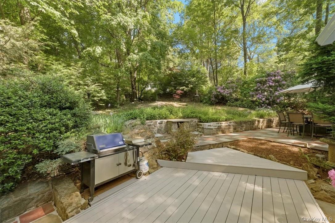 13 Split Rock Road, Mahopac, NY 10541