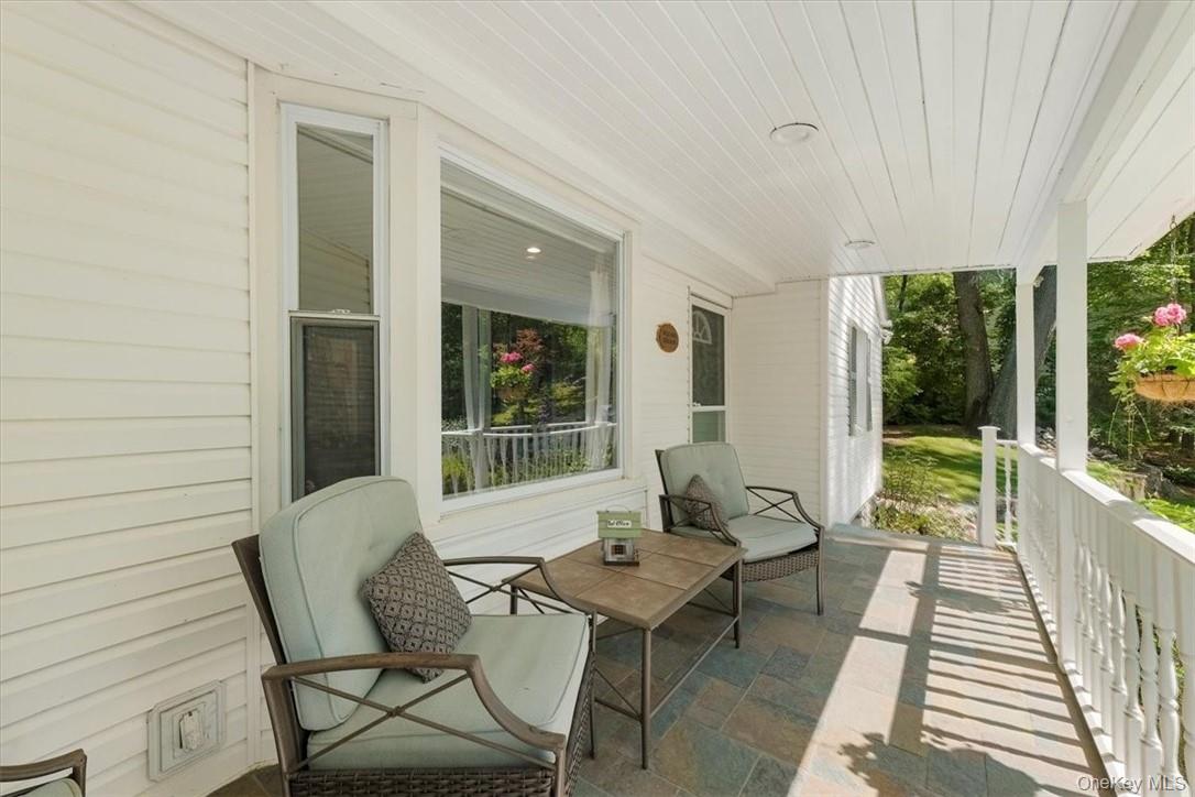 13 Split Rock Road, Mahopac, NY 10541