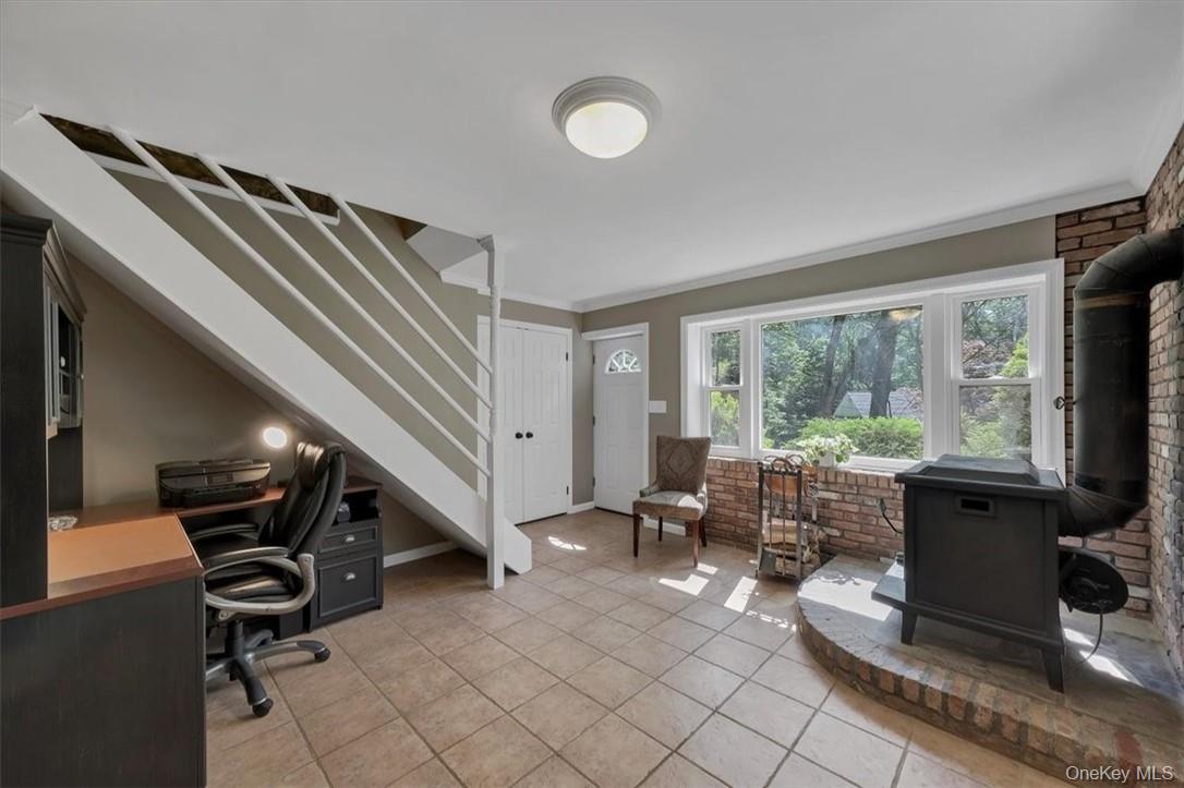 13 Split Rock Road, Mahopac, NY 10541