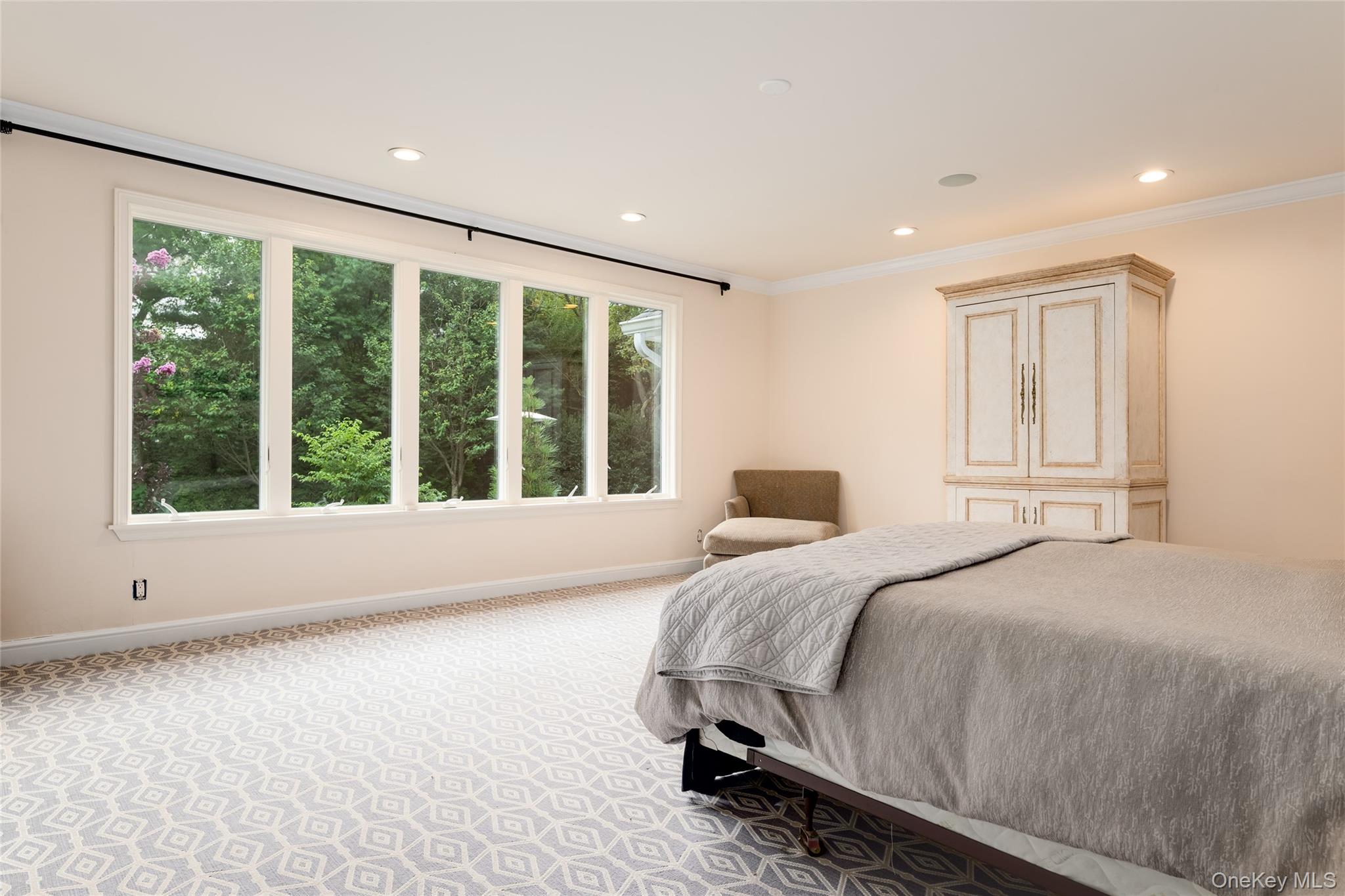 39 Rigene Road, Harrison, NY 10528