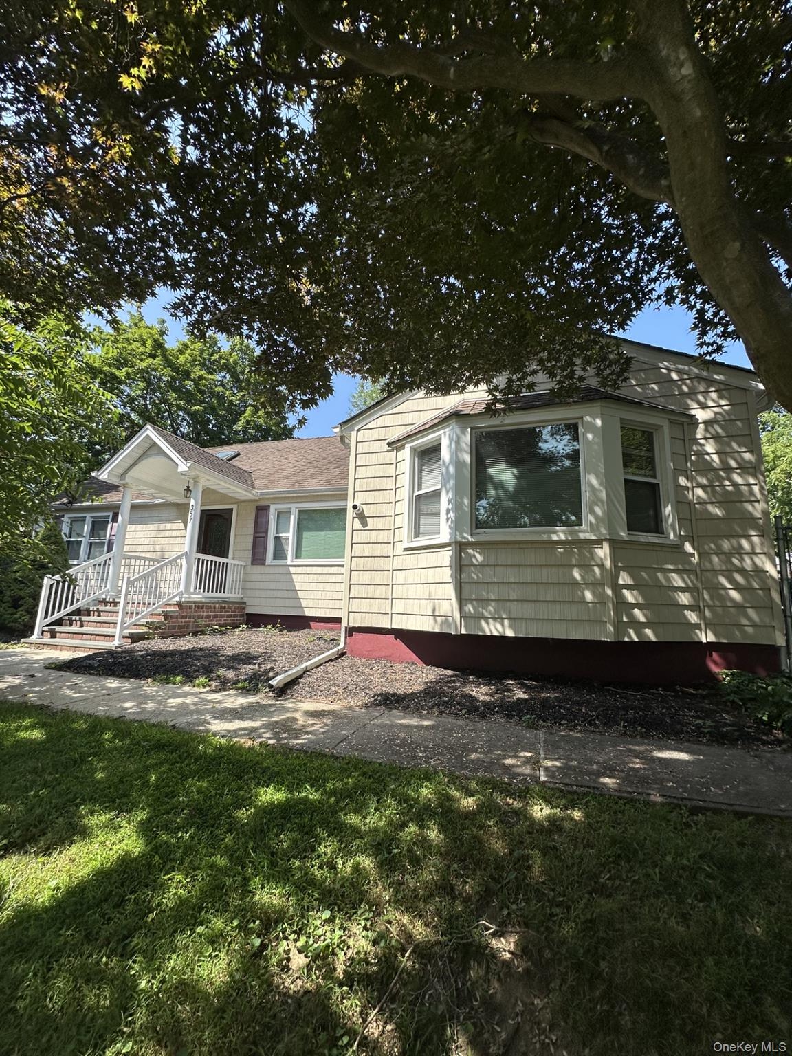 337 Deer Park Road, Dix Hills, NY 11746