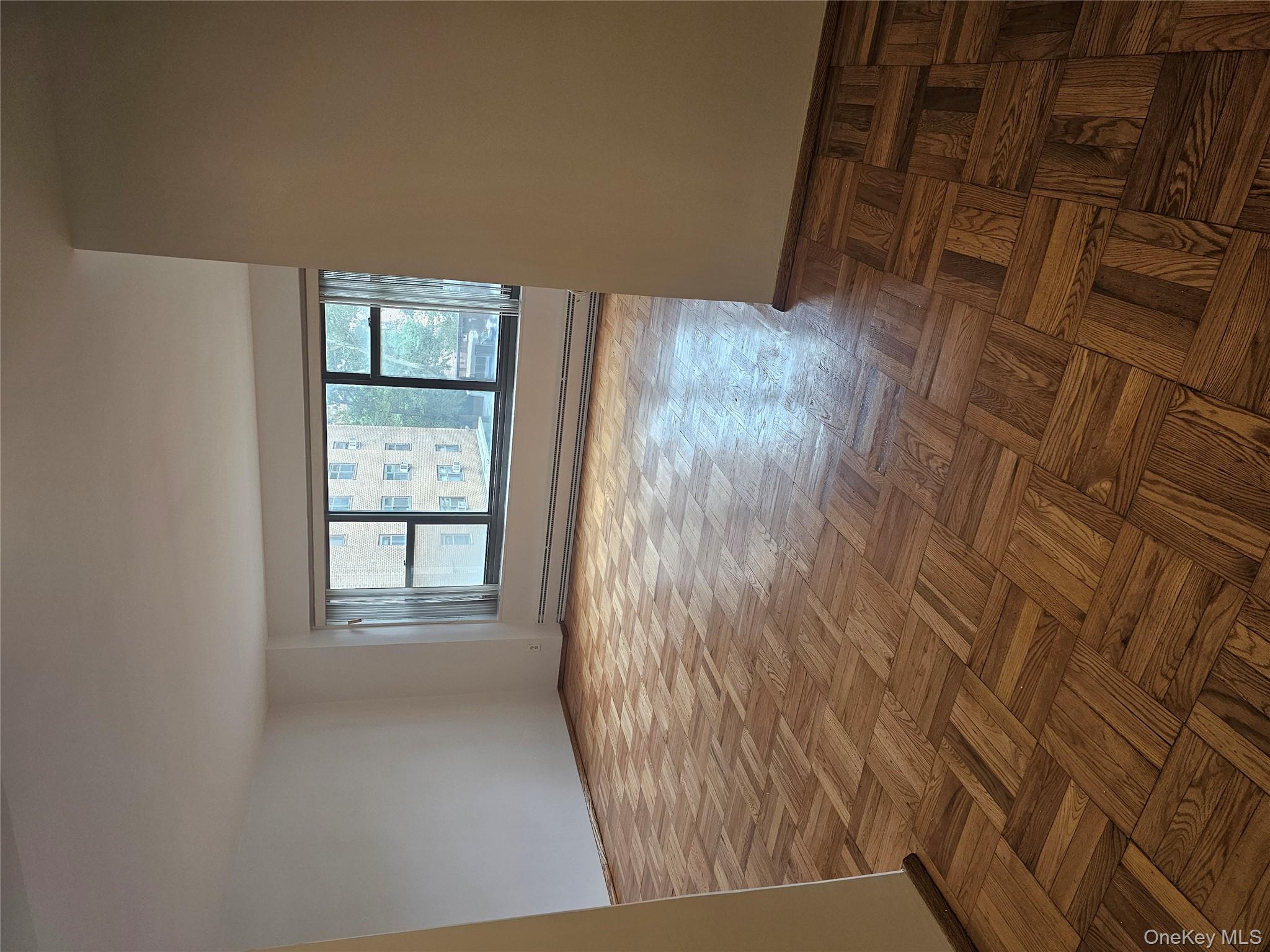 21-85 34th Ave # 3B, Astoria, NY 11106
