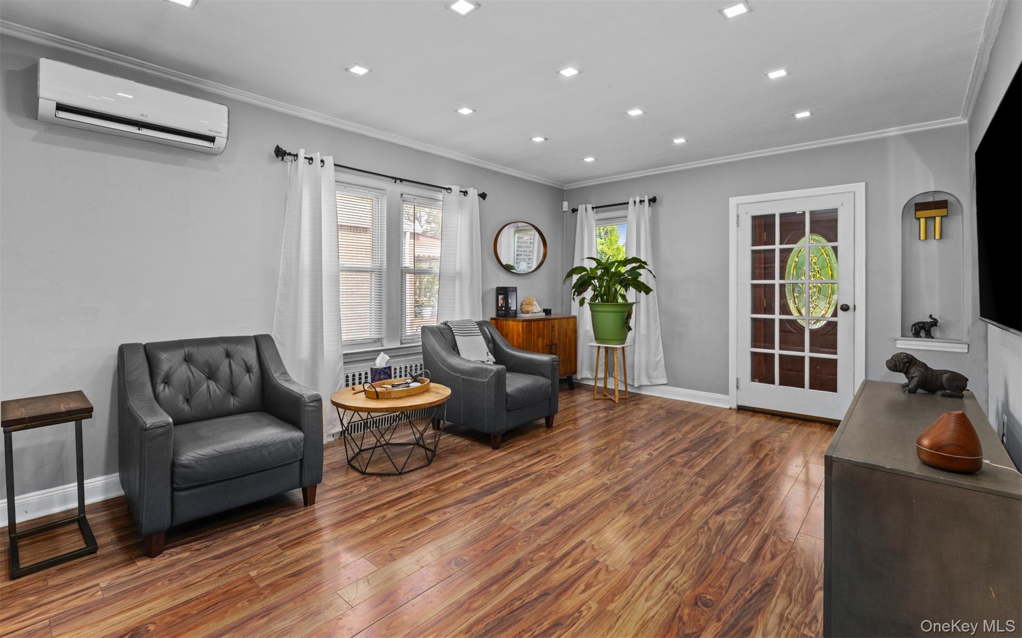 47 Alden Avenue, Valley Stream, NY 11580