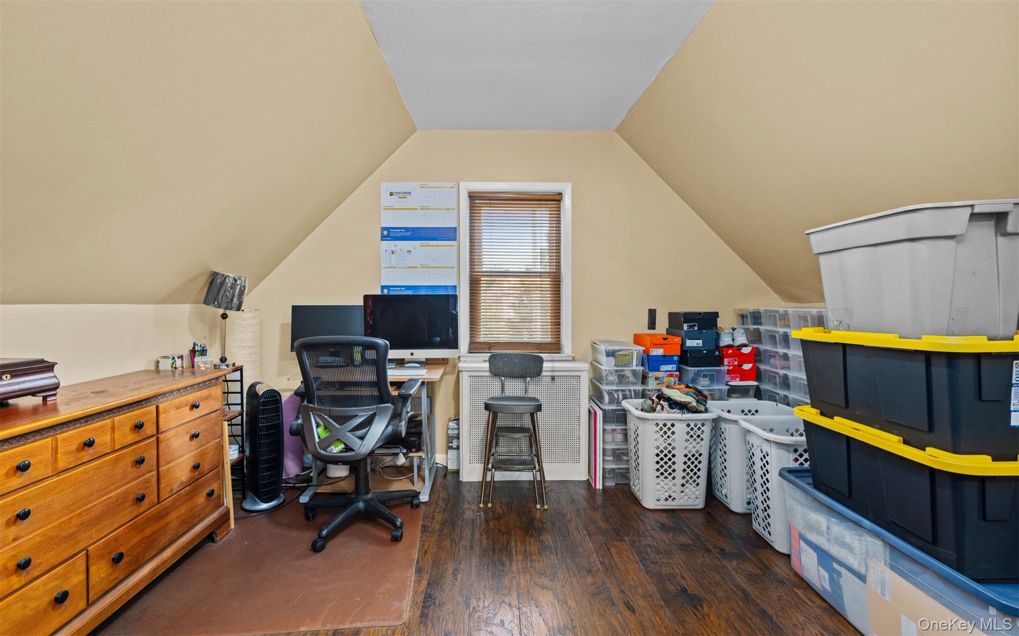 47 Alden Avenue, Valley Stream, NY 11580