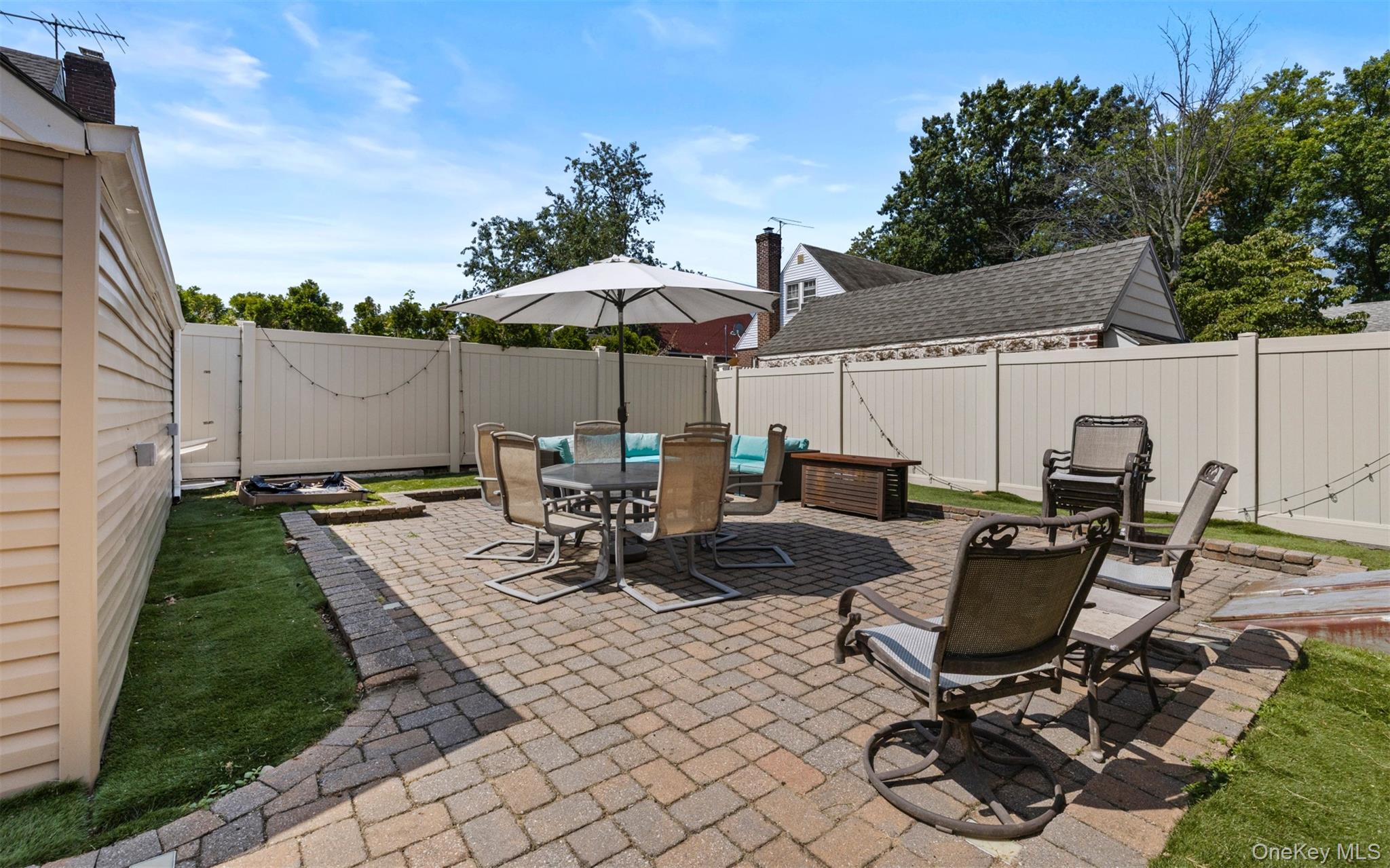 47 Alden Avenue, Valley Stream, NY 11580