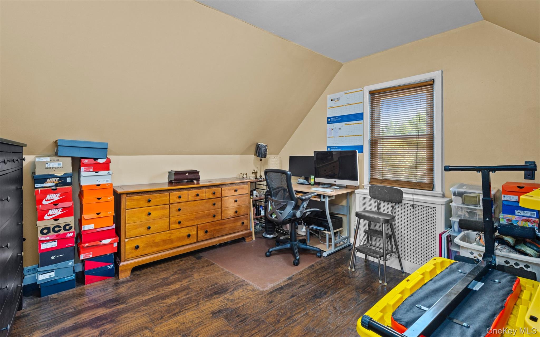 47 Alden Avenue, Valley Stream, NY 11580