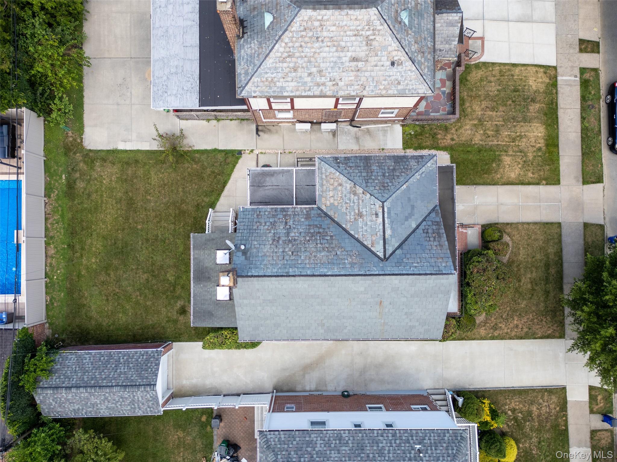 7548 195th Street, Fresh Meadows, NY 11366