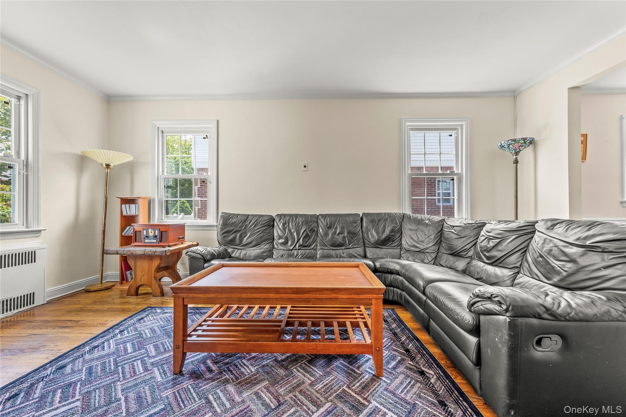 7548 195th Street, Fresh Meadows, NY 11366