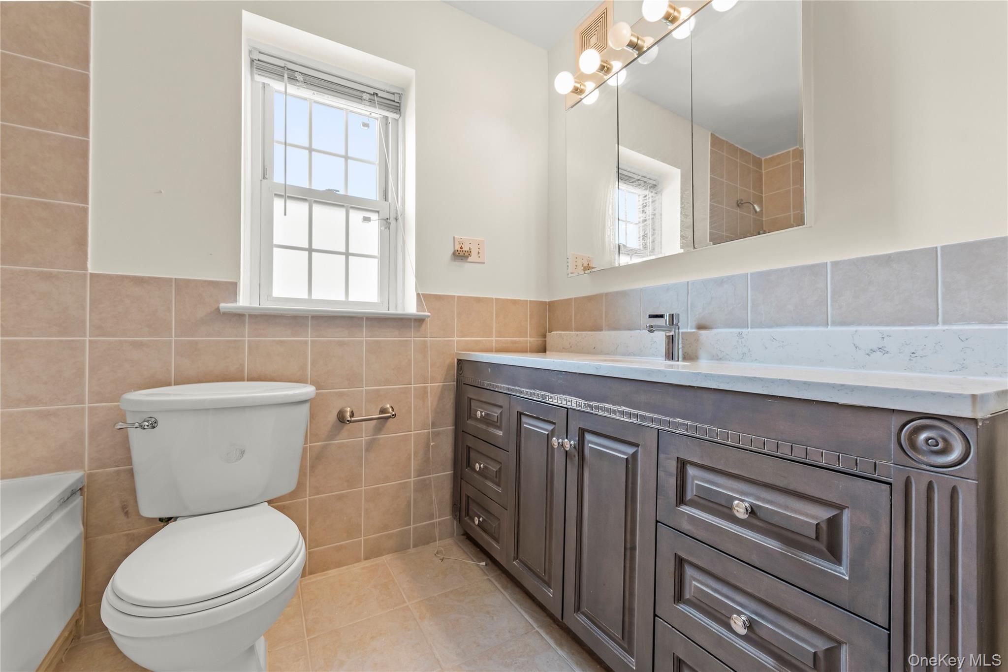 7548 195th Street, Fresh Meadows, NY 11366