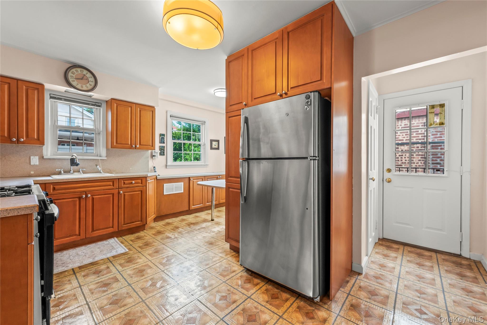 7548 195th Street, Fresh Meadows, NY 11366