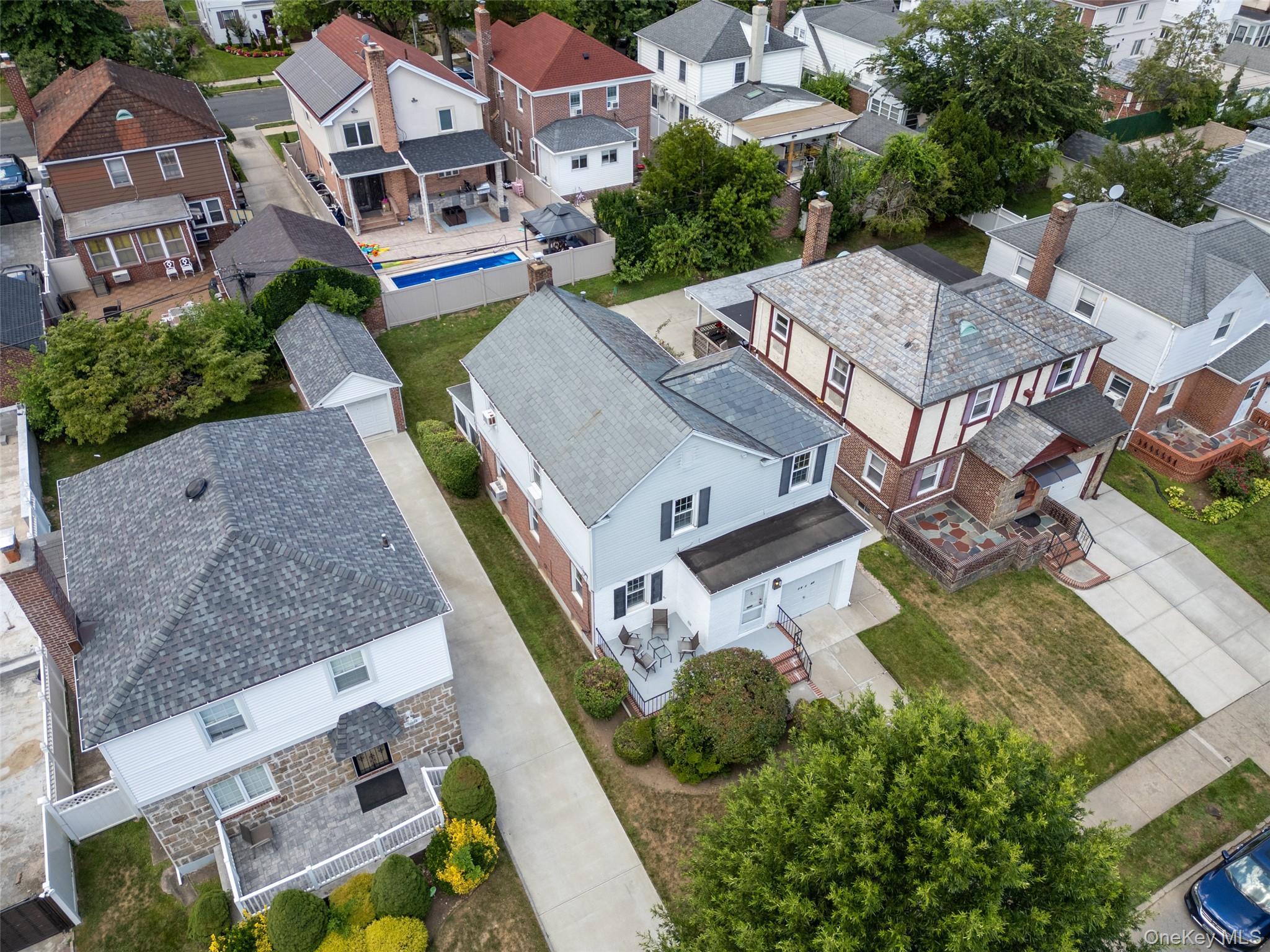 7548 195th Street, Fresh Meadows, NY 11366