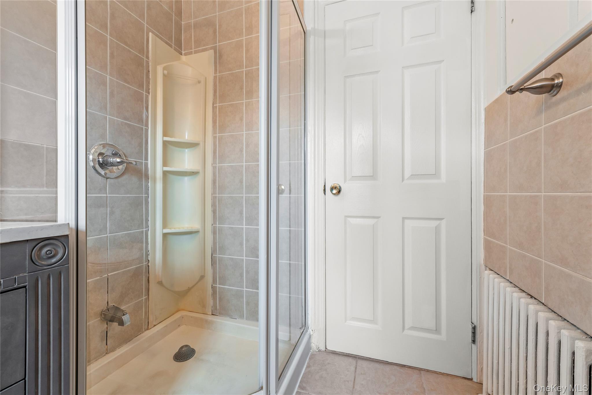 7548 195th Street, Fresh Meadows, NY 11366