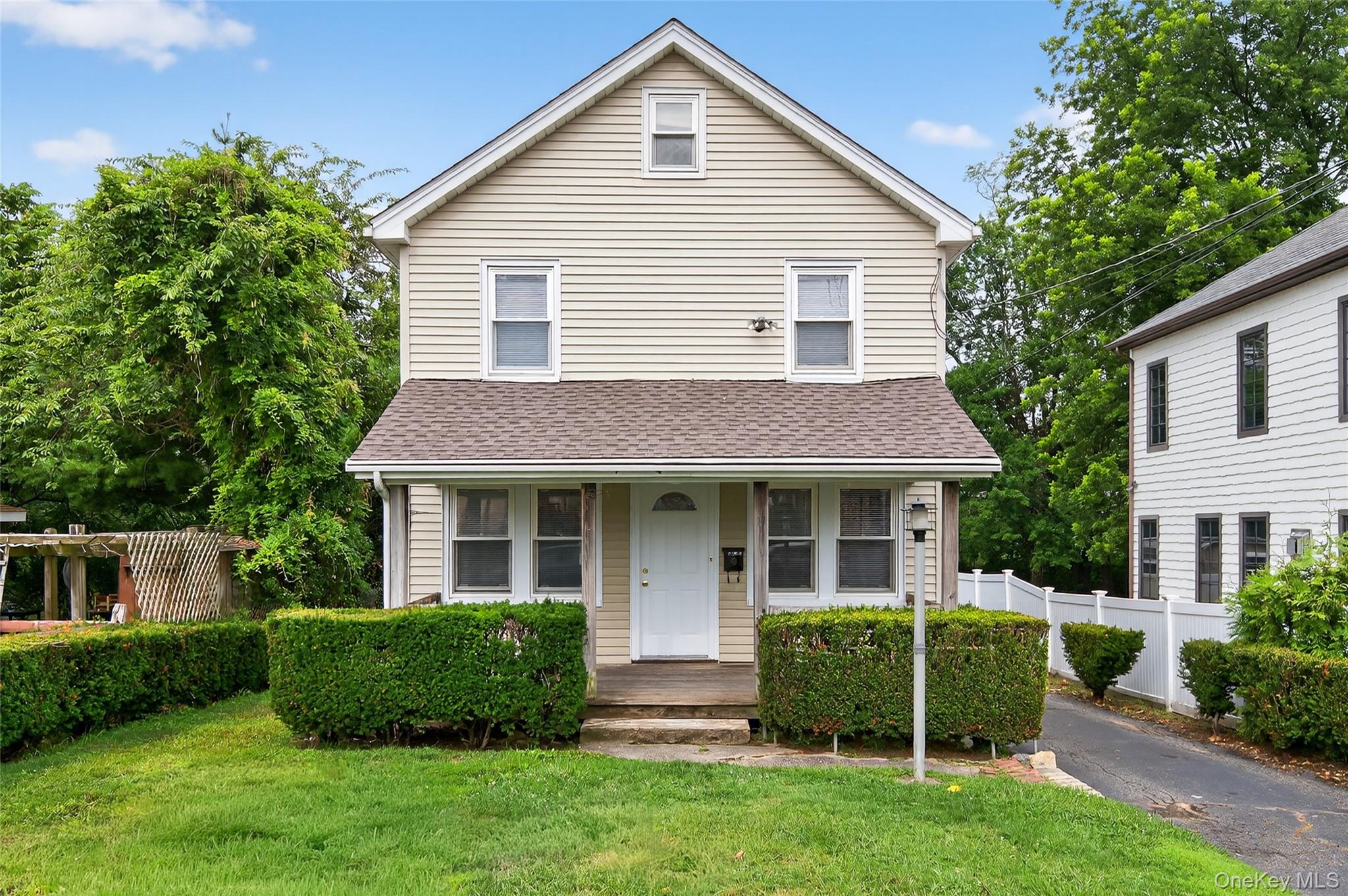 14 Valley Road, Port Washington, NY 11050