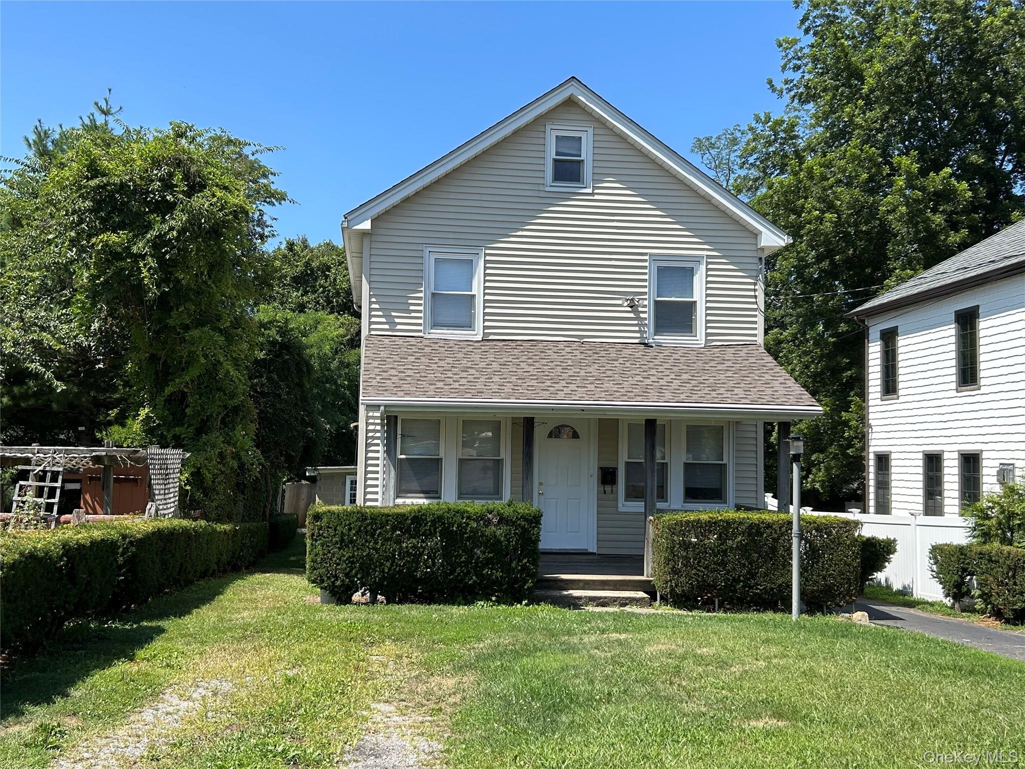 14 Valley Road, Port Washington, NY 11050