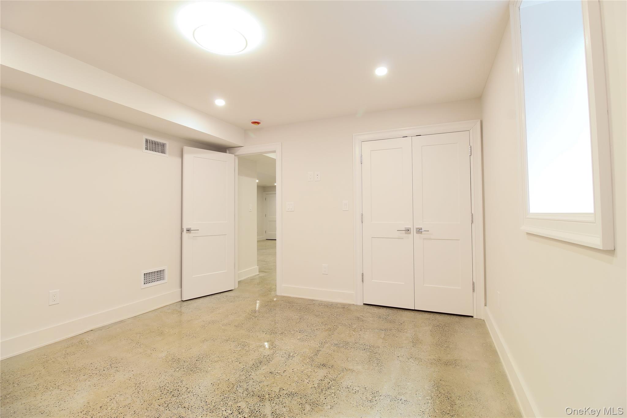 8 Sealy Drive, Lawrence, NY 11559