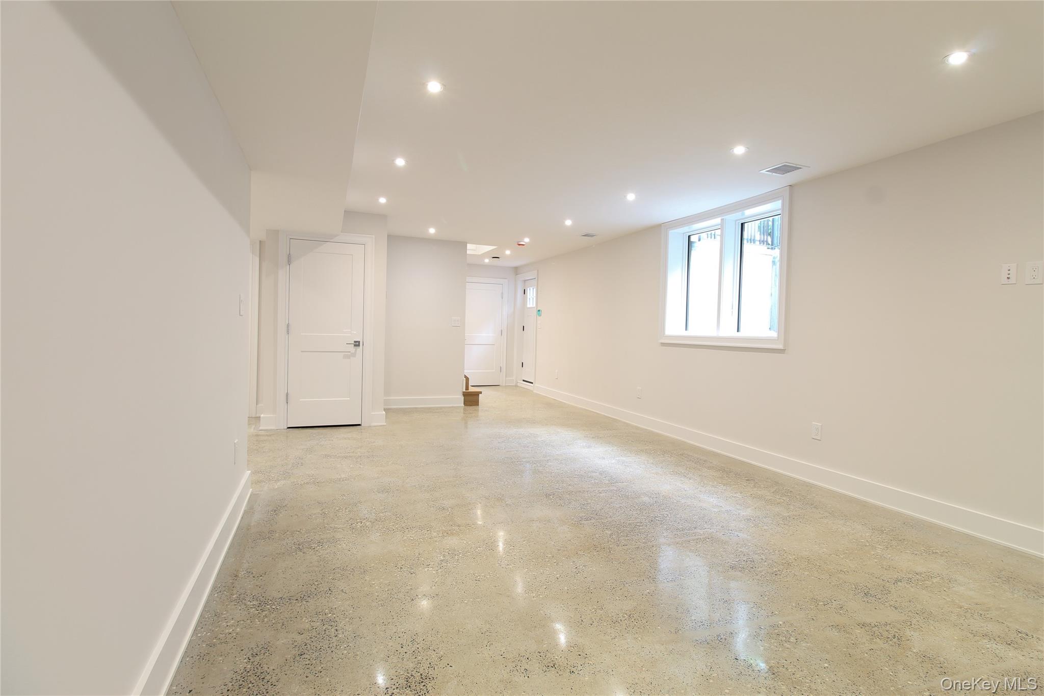 8 Sealy Drive, Lawrence, NY 11559