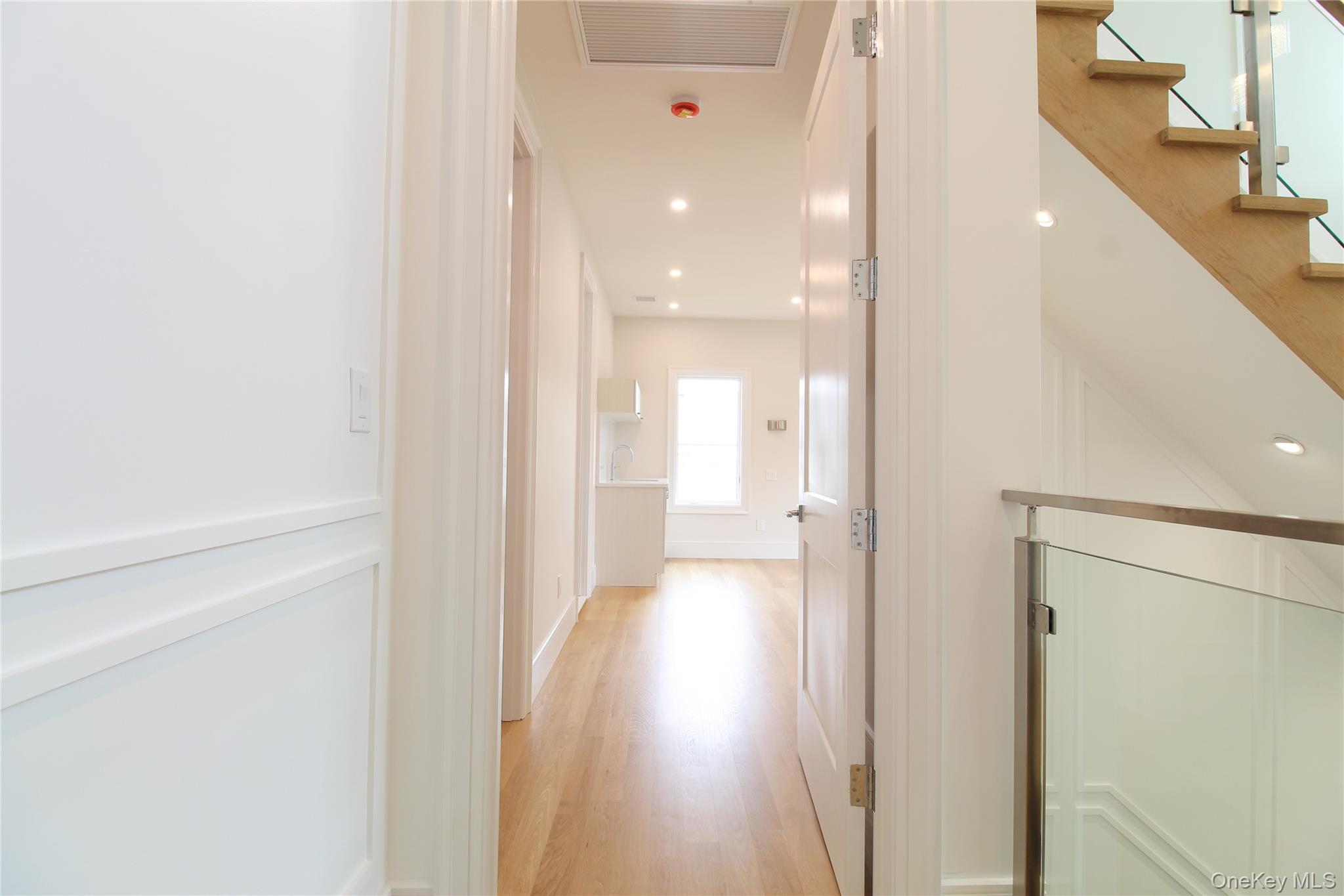 8 Sealy Drive, Lawrence, NY 11559