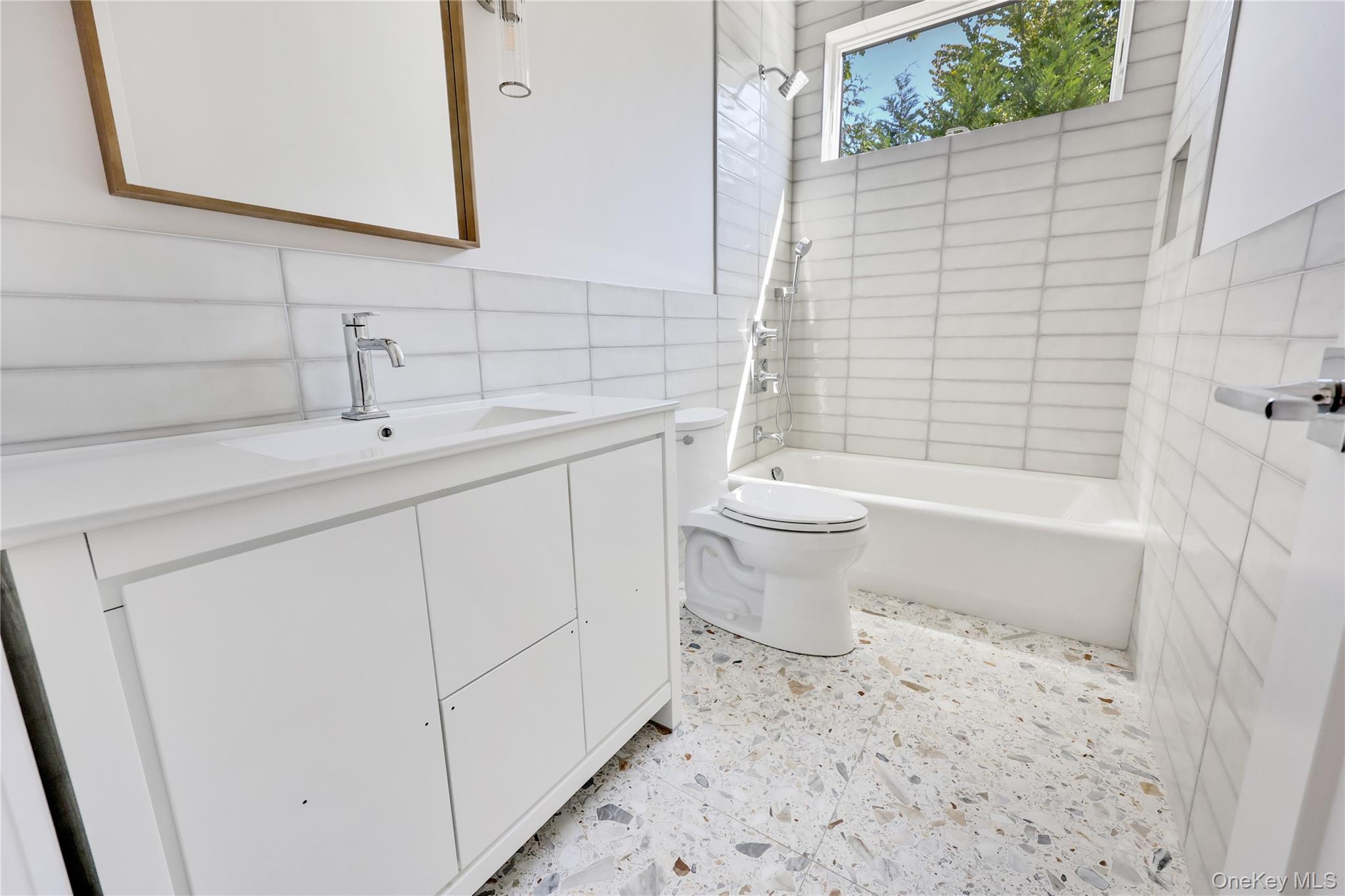 8 Sealy Drive, Lawrence, NY 11559