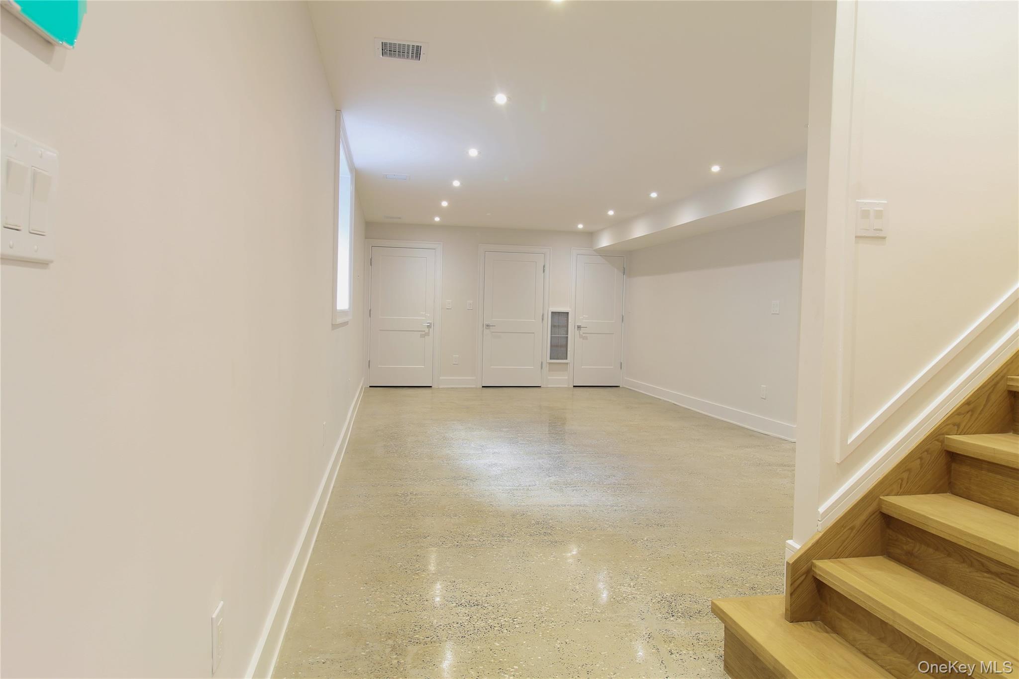 8 Sealy Drive, Lawrence, NY 11559