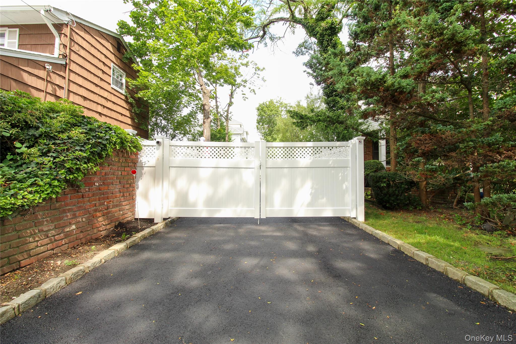 8 Sealy Drive, Lawrence, NY 11559