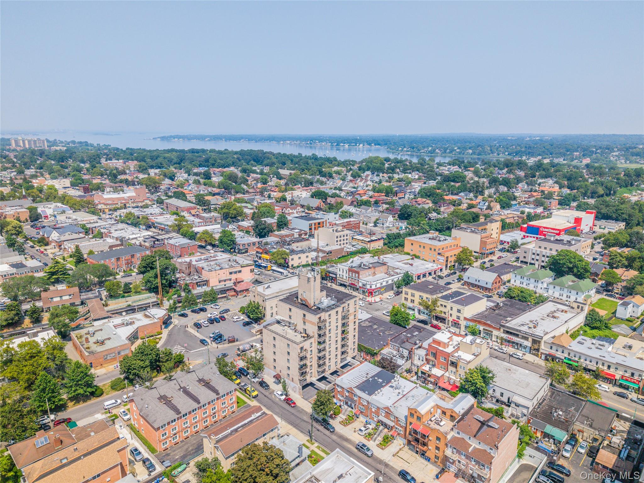 21302 42nd Avenue # 8D, Bayside, NY 11361
