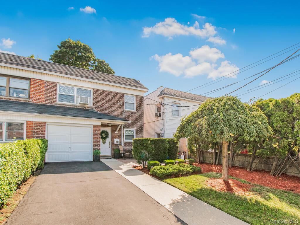 4175 E Tremont Avenue, Bronx, NY 10465