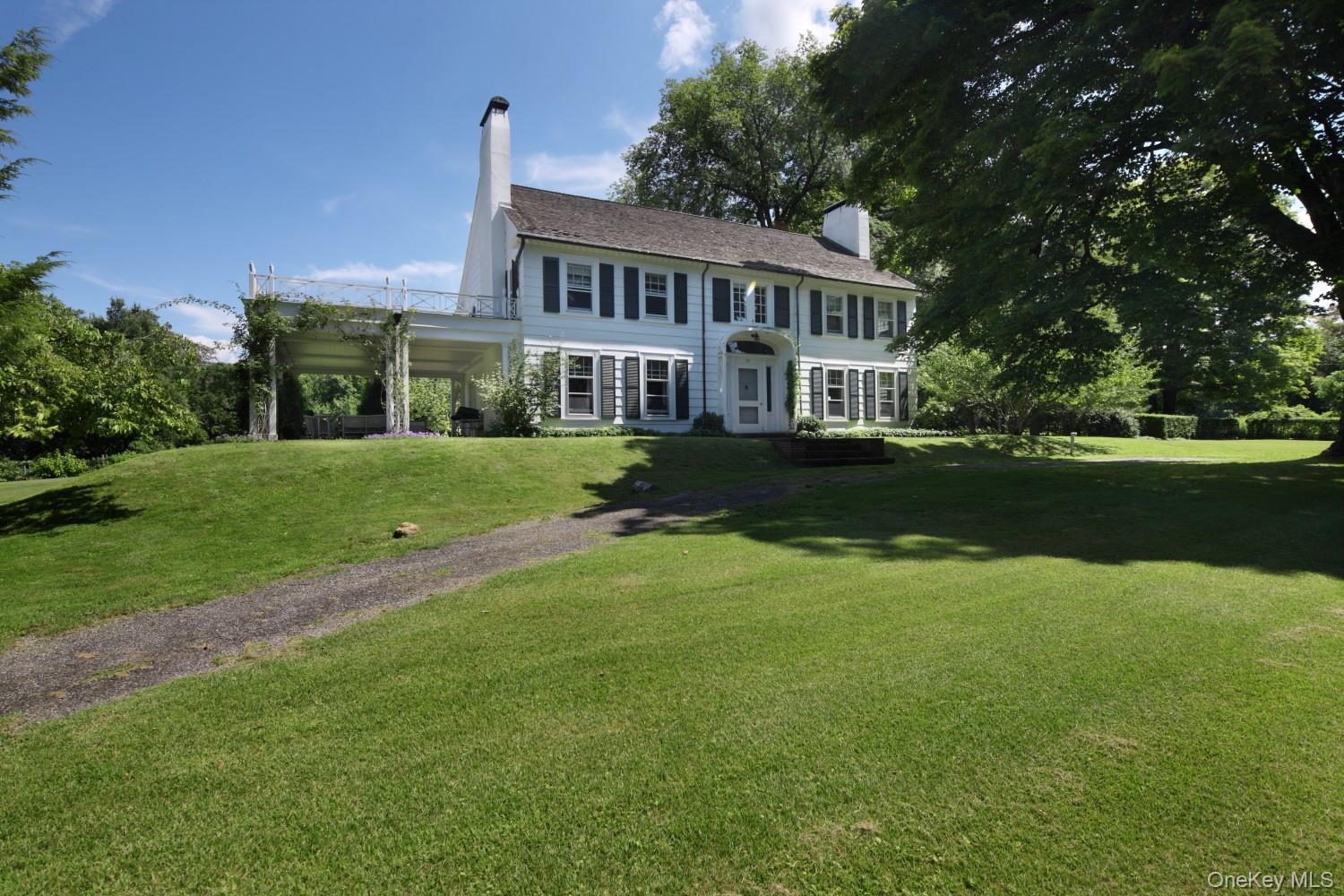 30 Dewey Lane, Pawling, NY 12564