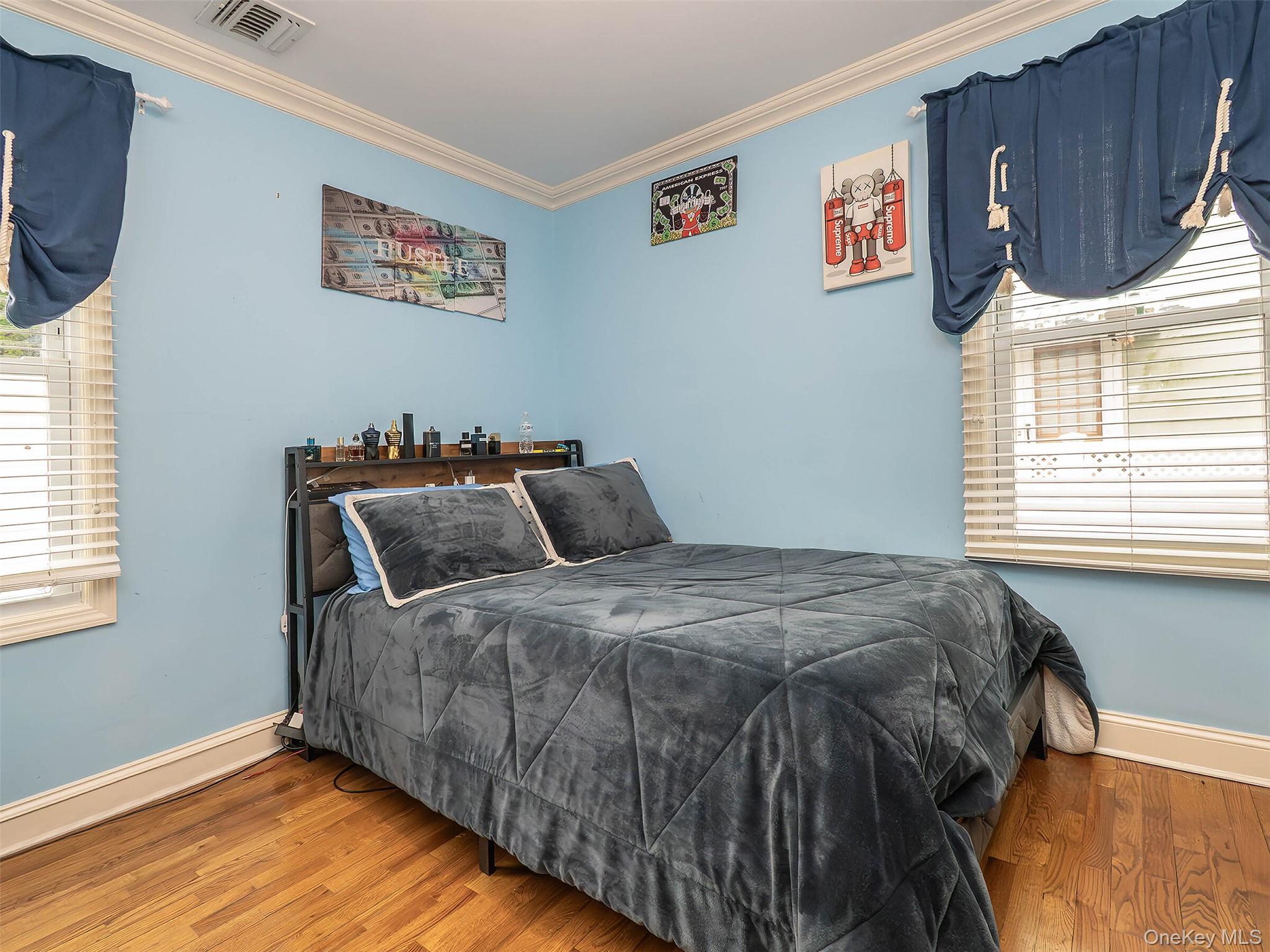 114 Dorset Avenue, Albertson, NY 11507