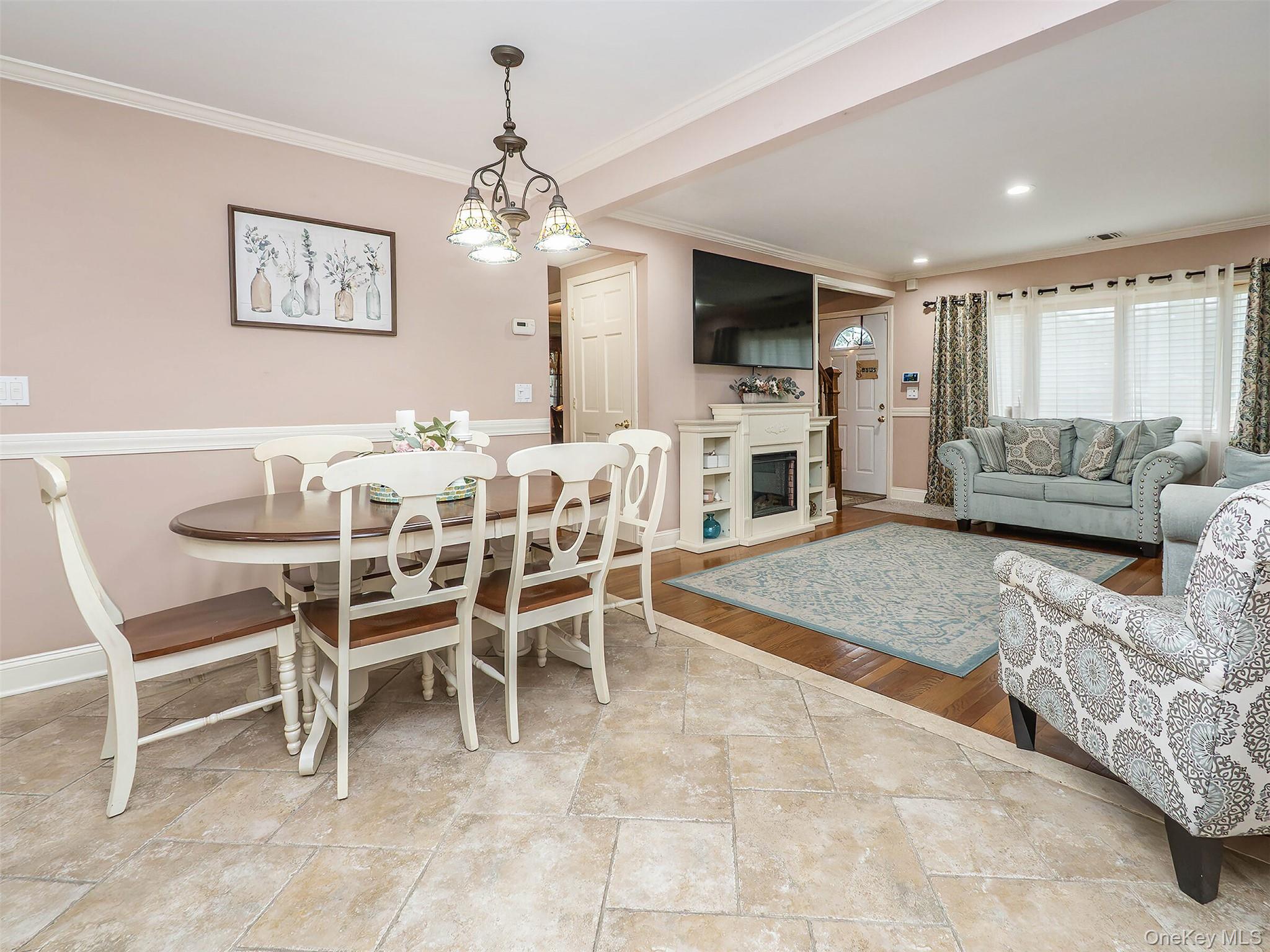 114 Dorset Avenue, Albertson, NY 11507