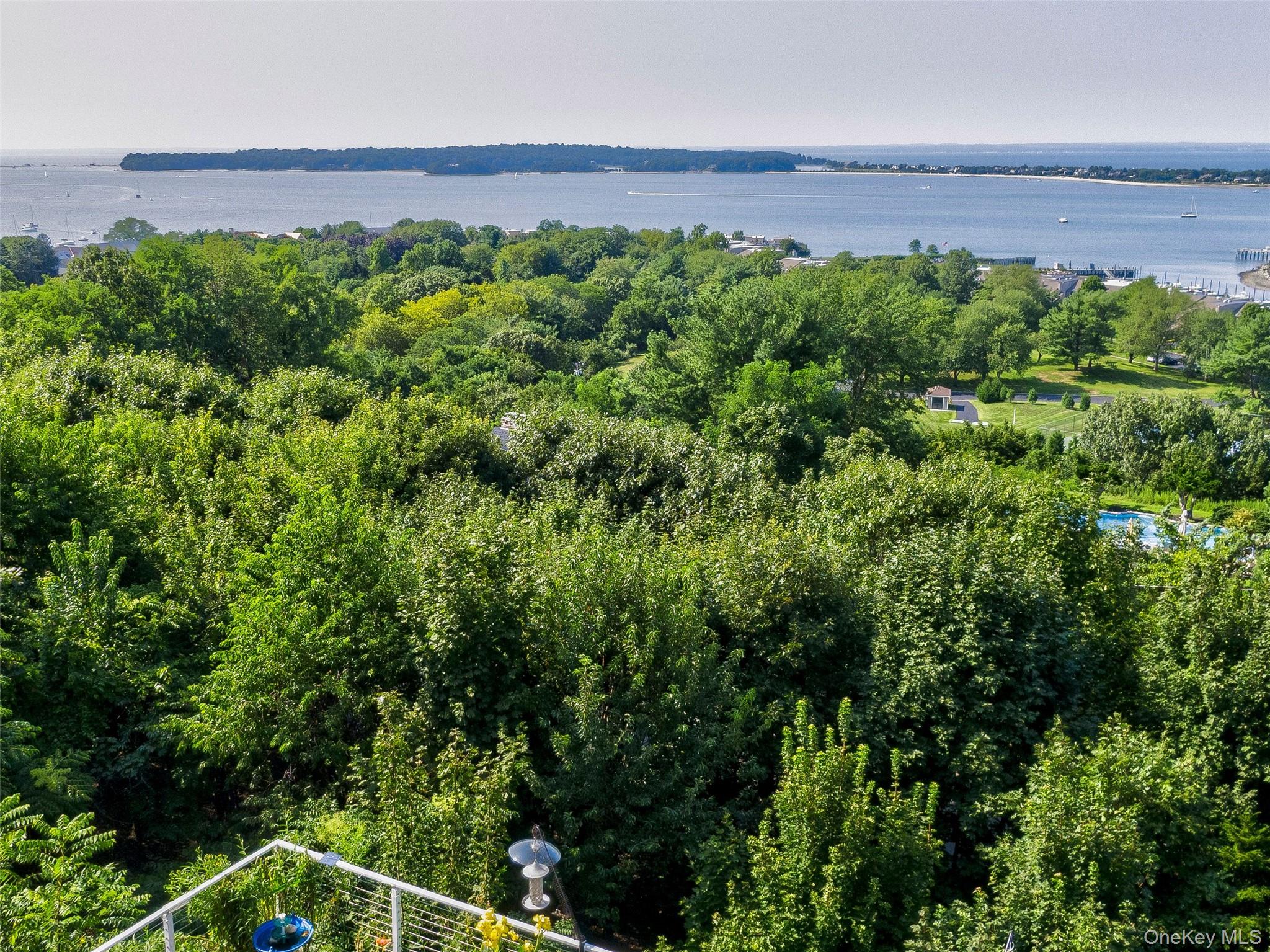 14 Mariners Lane, Northport, NY 11768