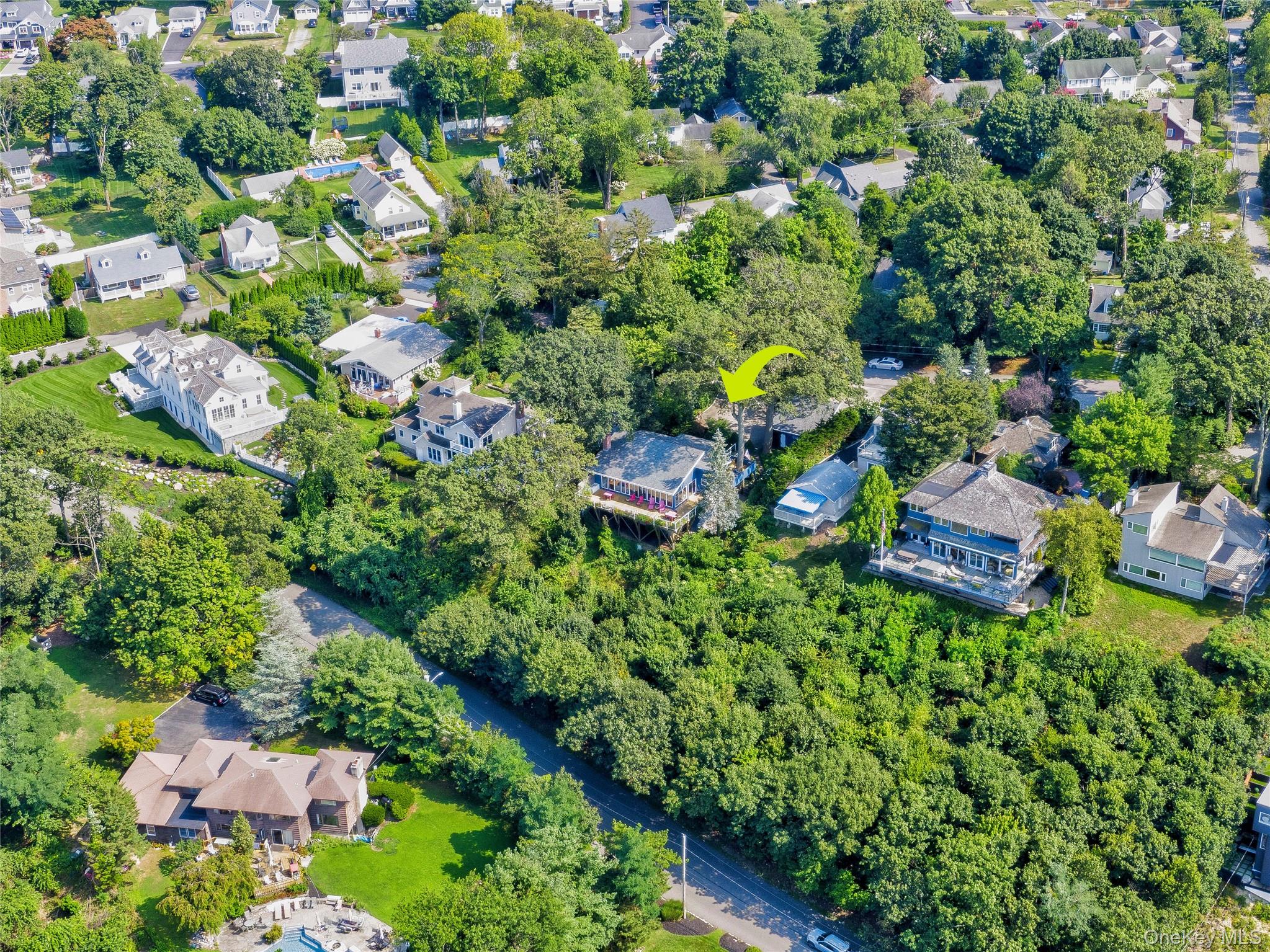 14 Mariners Lane, Northport, NY 11768