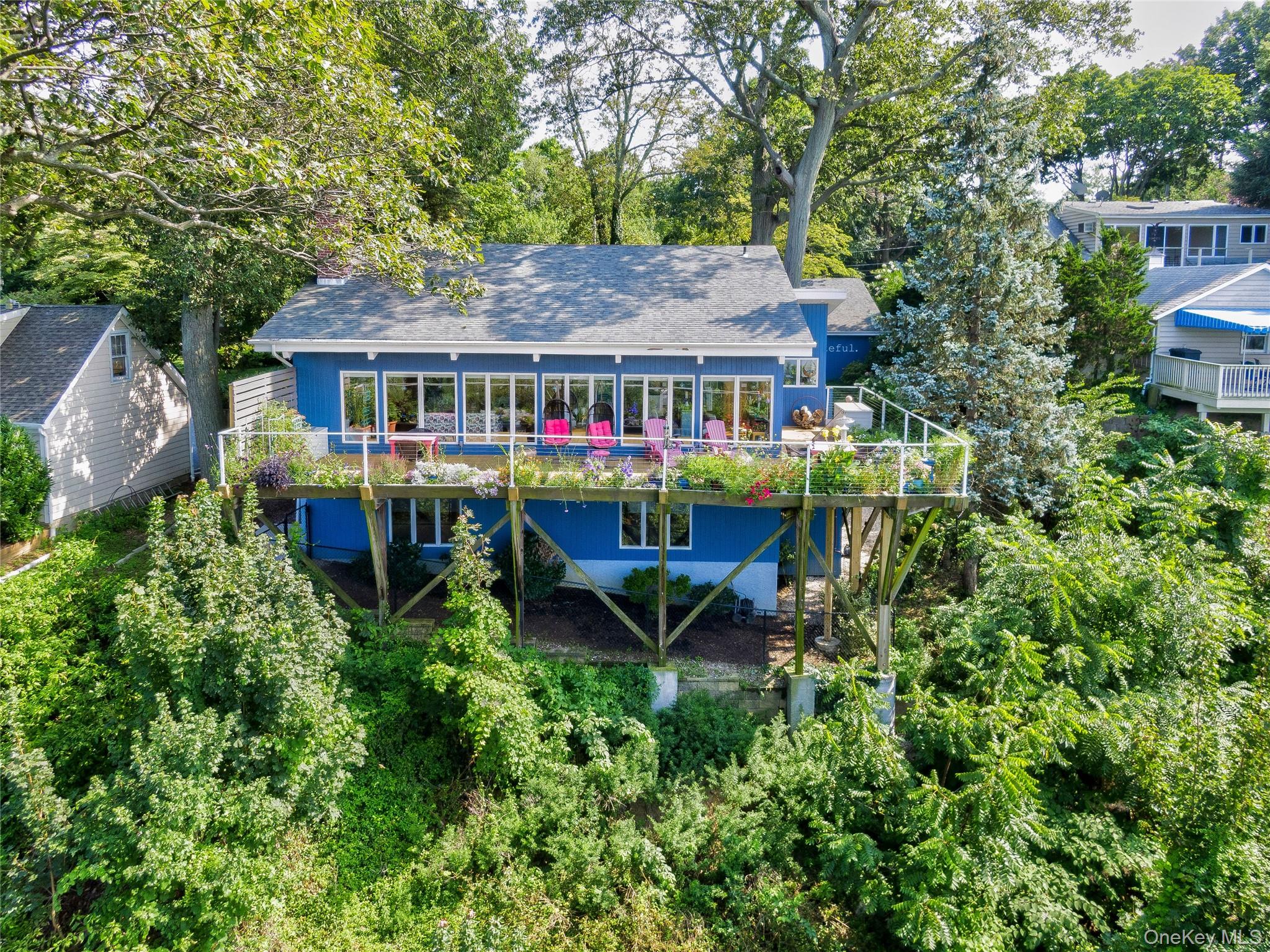 14 Mariners Lane, Northport, NY 11768