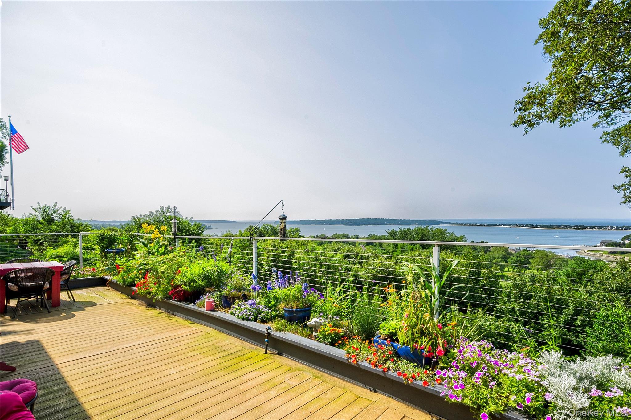 14 Mariners Lane, Northport, NY 11768