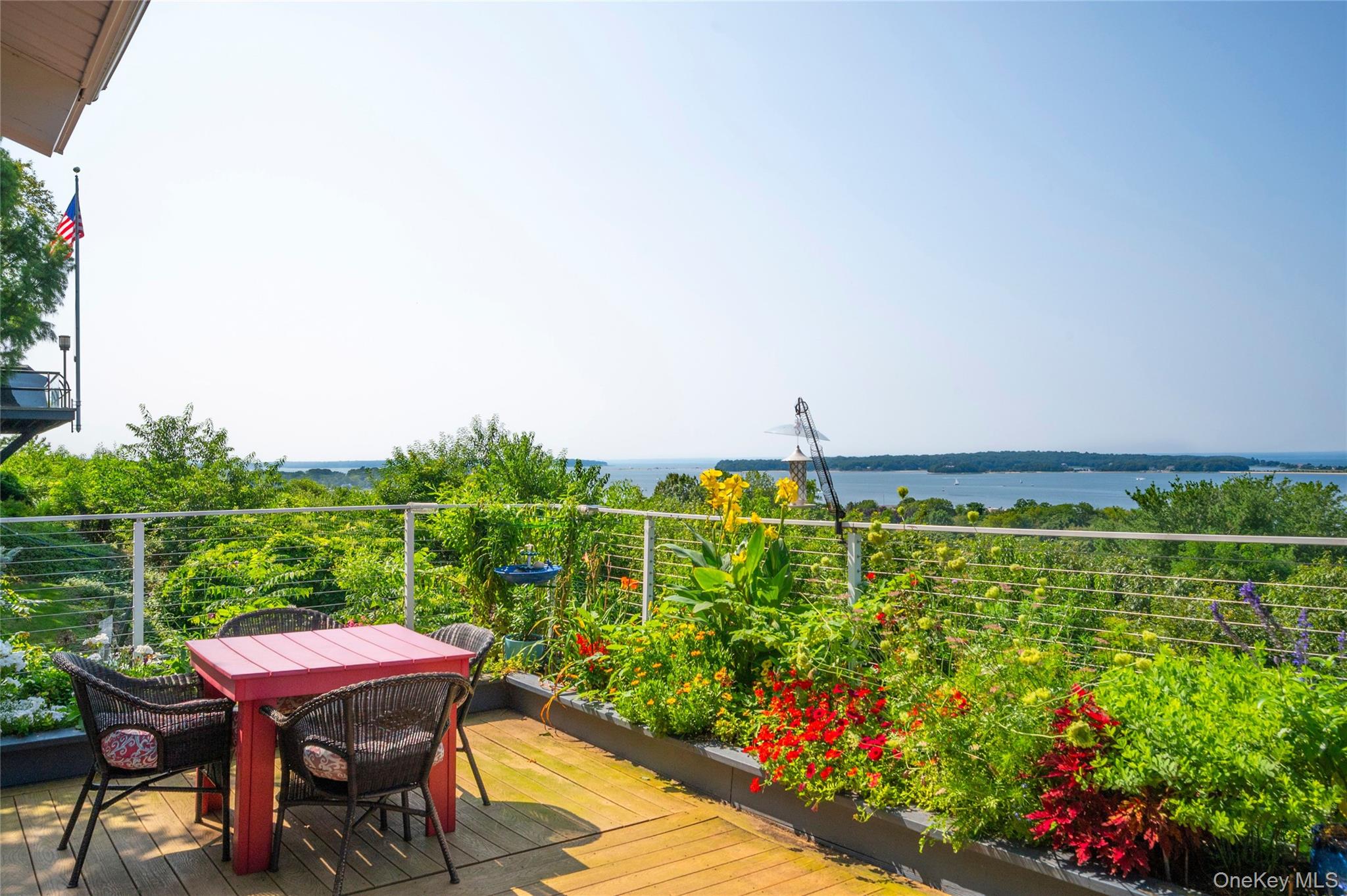 14 Mariners Lane, Northport, NY 11768