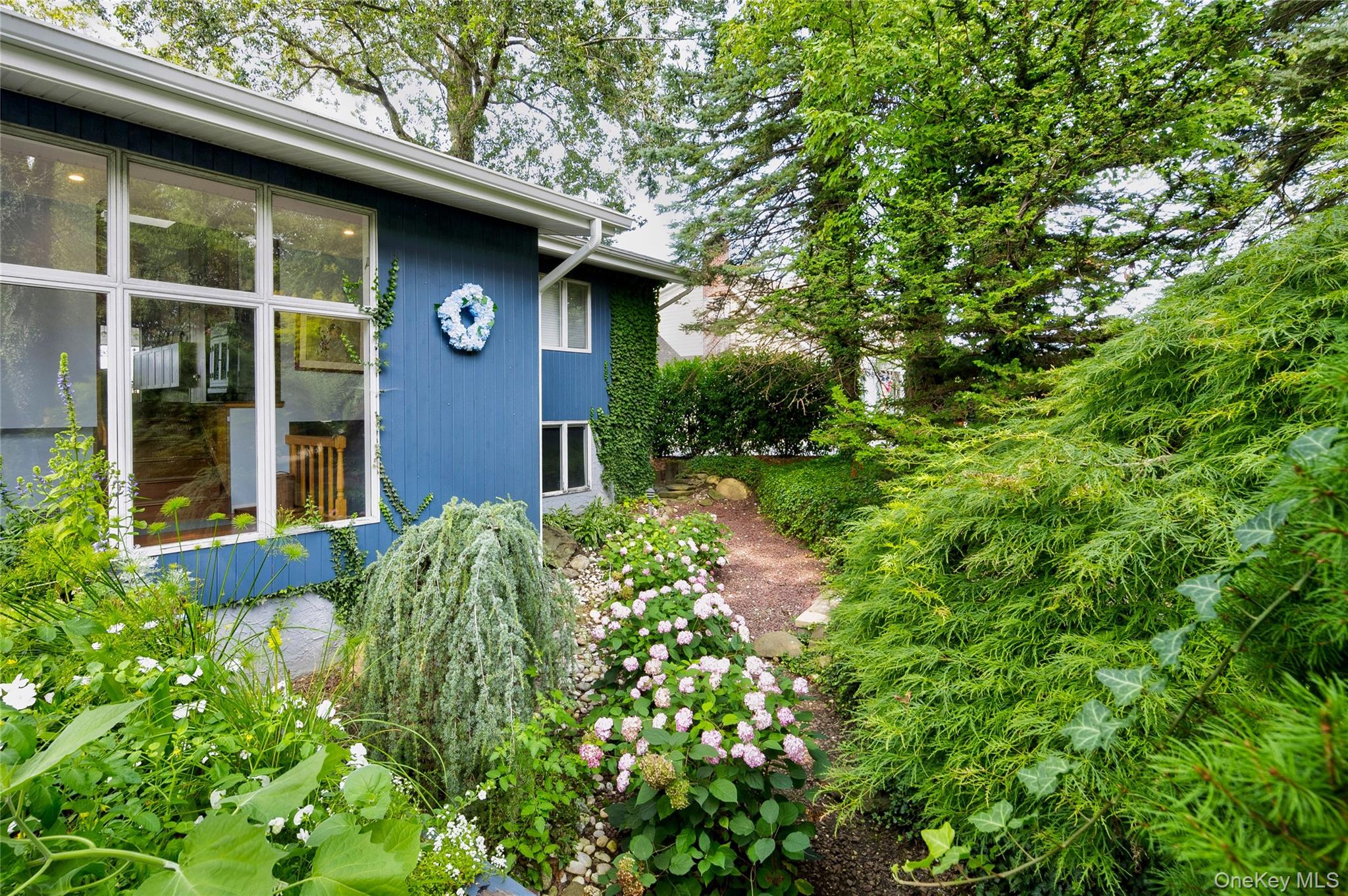 14 Mariners Lane, Northport, NY 11768