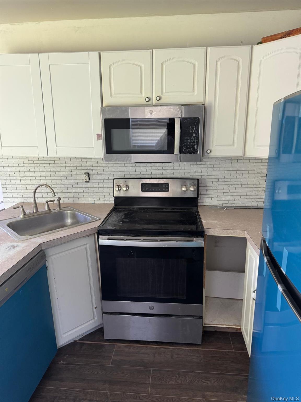 11 Sagewood Drive, Shirley, NY 11967