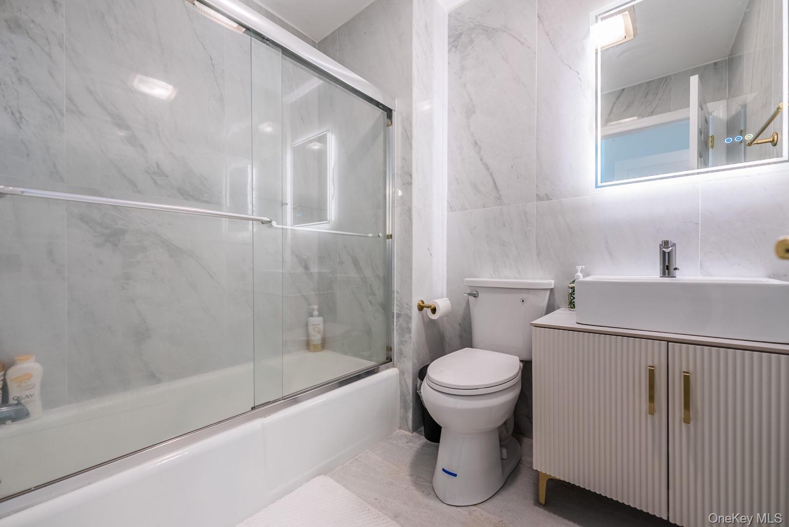 530 S Centre Island Road, Oyster Bay, NY 11771