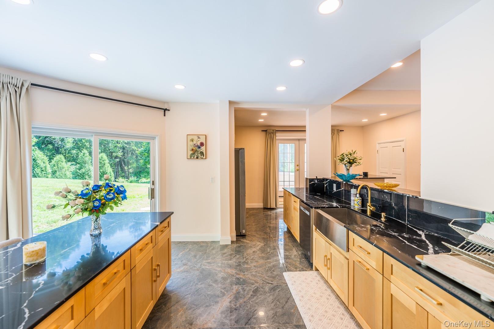 530 S Centre Island Road, Oyster Bay, NY 11771