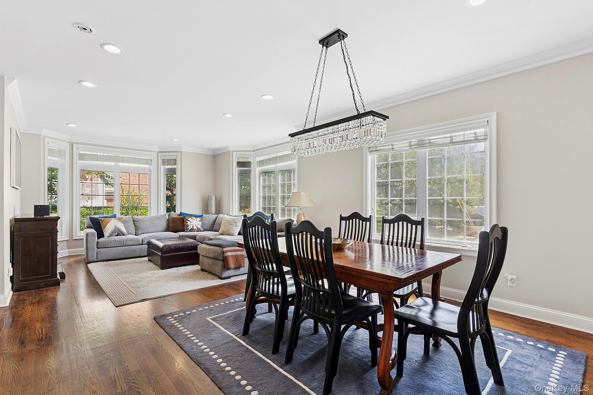 106 Morris Avenue # 8, Rockville Centre, NY 11570