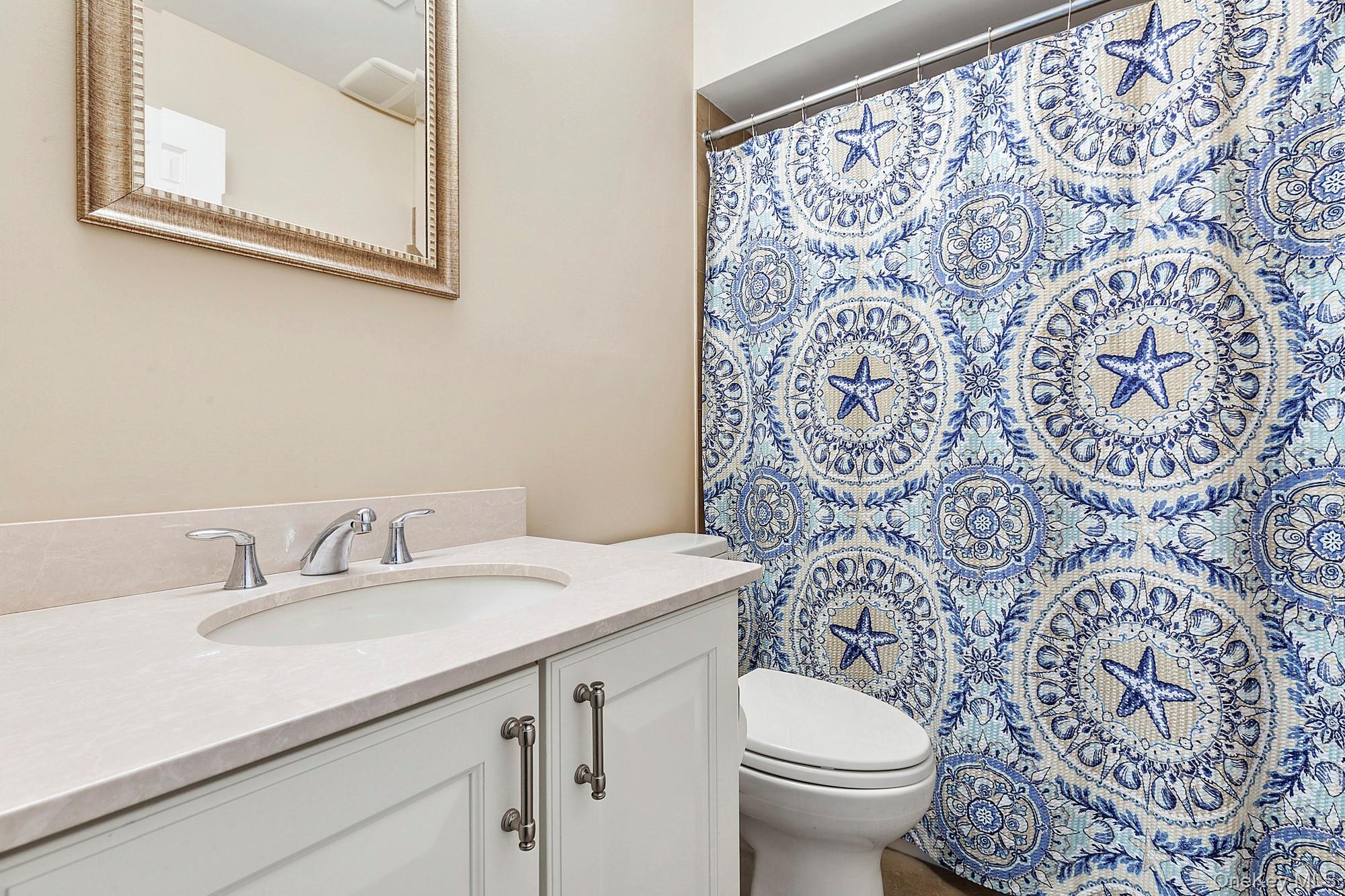 106 Morris Avenue # 8, Rockville Centre, NY 11570