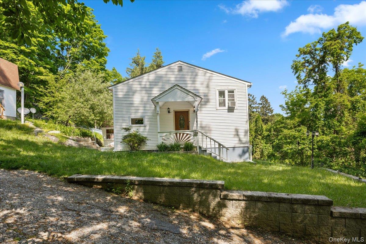 398 E Main Street, Jefferson Valley, NY 10535