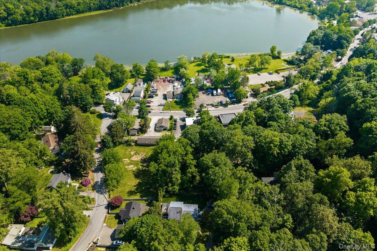 398 E Main Street, Jefferson Valley, NY 10535