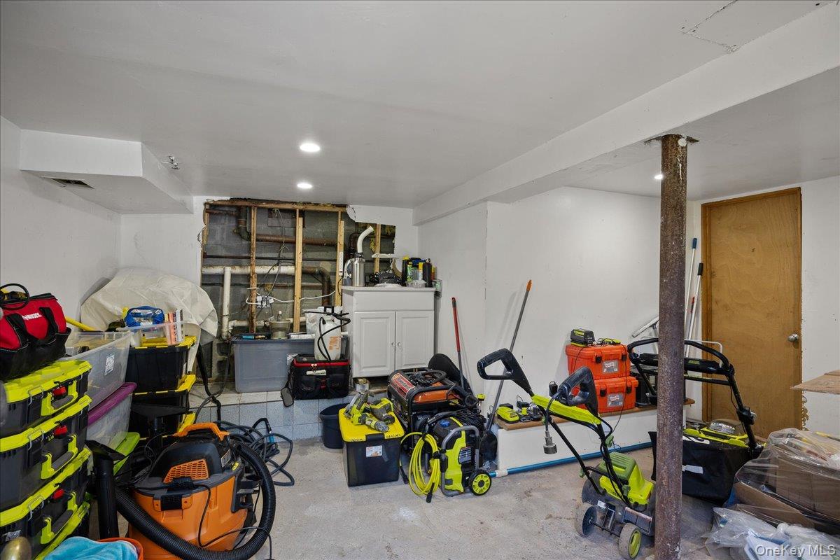 398 E Main Street, Jefferson Valley, NY 10535