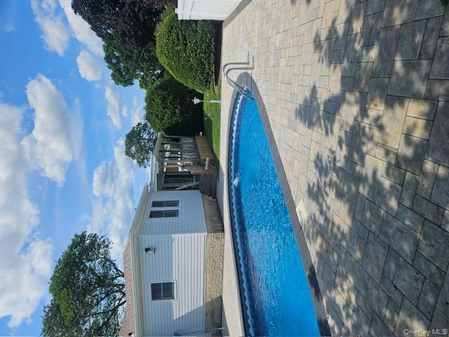 147 W 11th Street, Deer Park, NY 11729