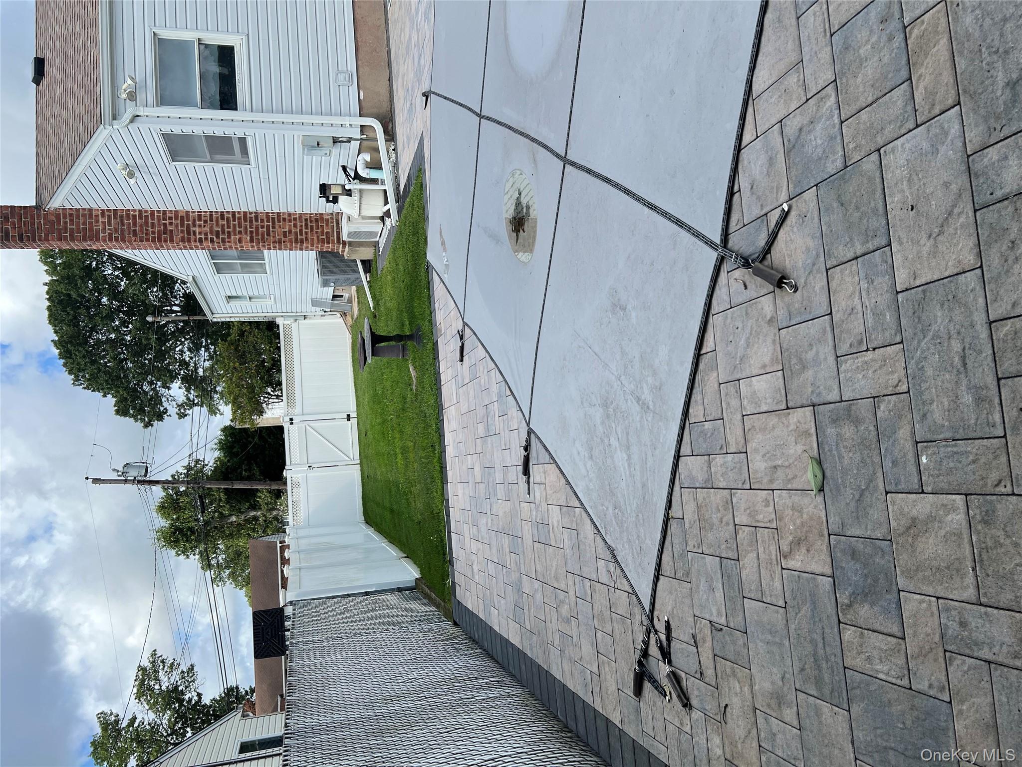 147 W 11th Street, Deer Park, NY 11729