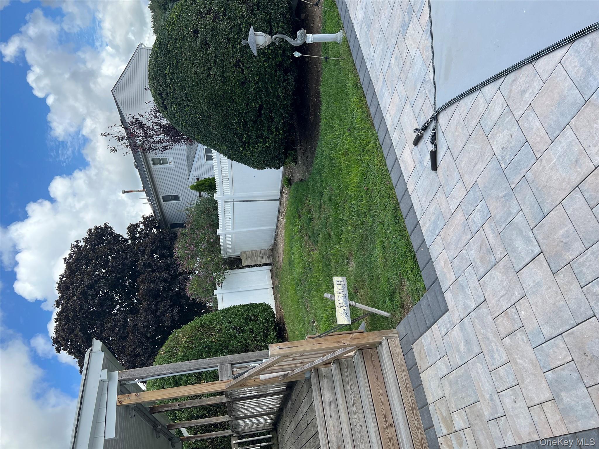 147 W 11th Street, Deer Park, NY 11729