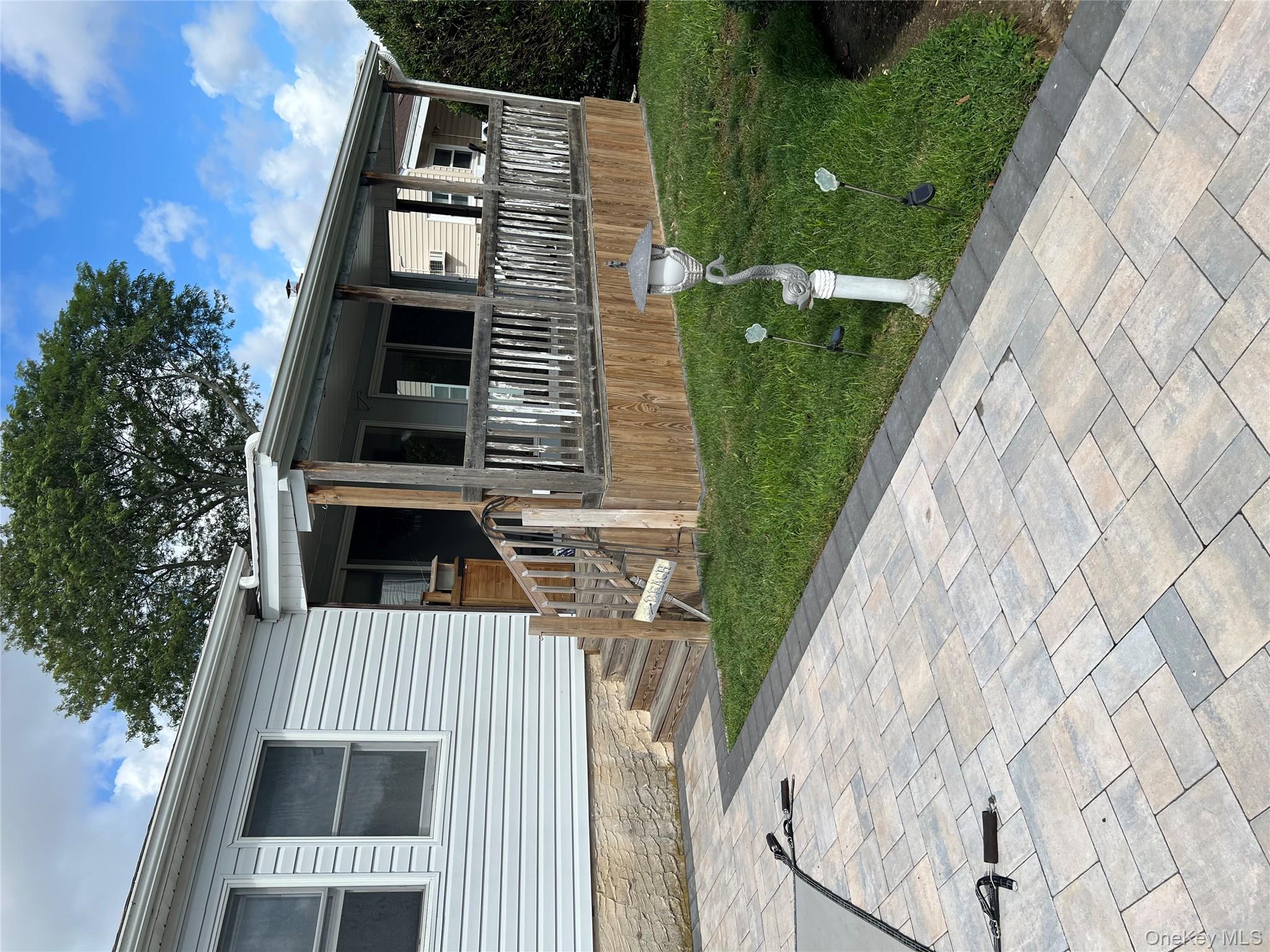 147 W 11th Street, Deer Park, NY 11729